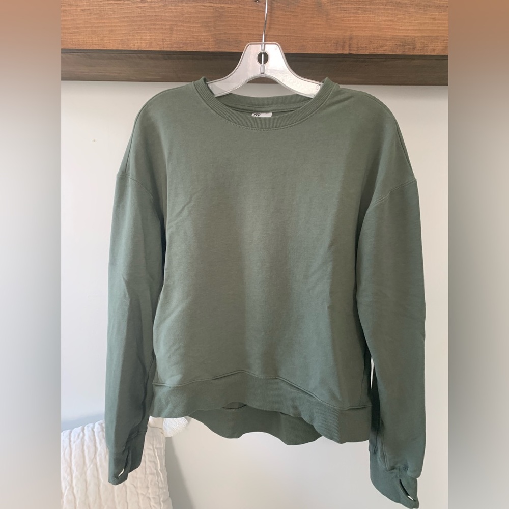 all in motion Cropped Sweatshirt with Pockets - Picture 3 of 7